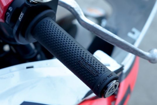 HAYAIDESU Luncurkan Enam Handgrip Sekaligus Untuk Berbagai Katagori Motor HAYAIDESU Luncurkan Enam Handgrip Sekaligus Untuk Berbagai Katagori Motor