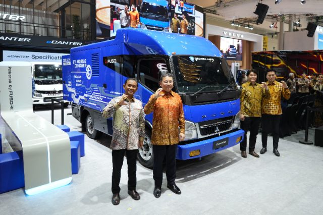 Mitsubishi Fuso Rayakan 55 Tahun di Indonesia dengan Inovasi Terbaru di GIIAS 2025 - lajuroda.com