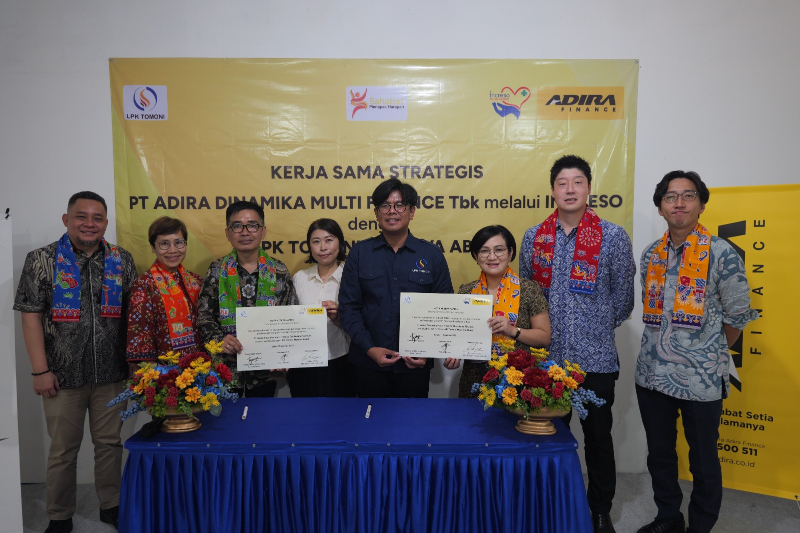 Adira Finance Salurkan Beasiswa Rp300 Juta untuk 50 Siswa LPK Tomoni, Dukung Pendidikan Vokasi dan Kesiapan Kerja Generasi Muda - lajuroda.com