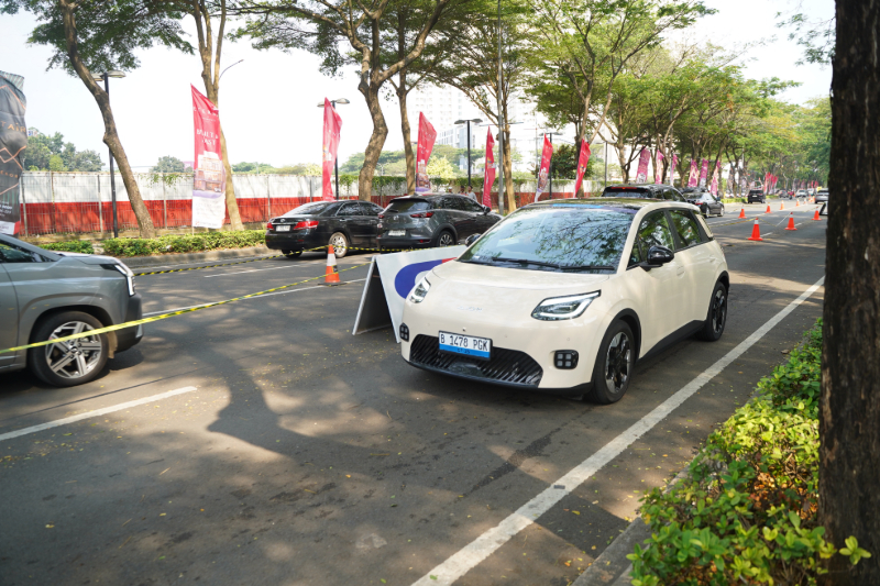 AION UT Raih Gelar Predikat Most Driven EV di GIIAS 2025: Bukti Performa & Kenyamanan Terbaik - lajuroda.com