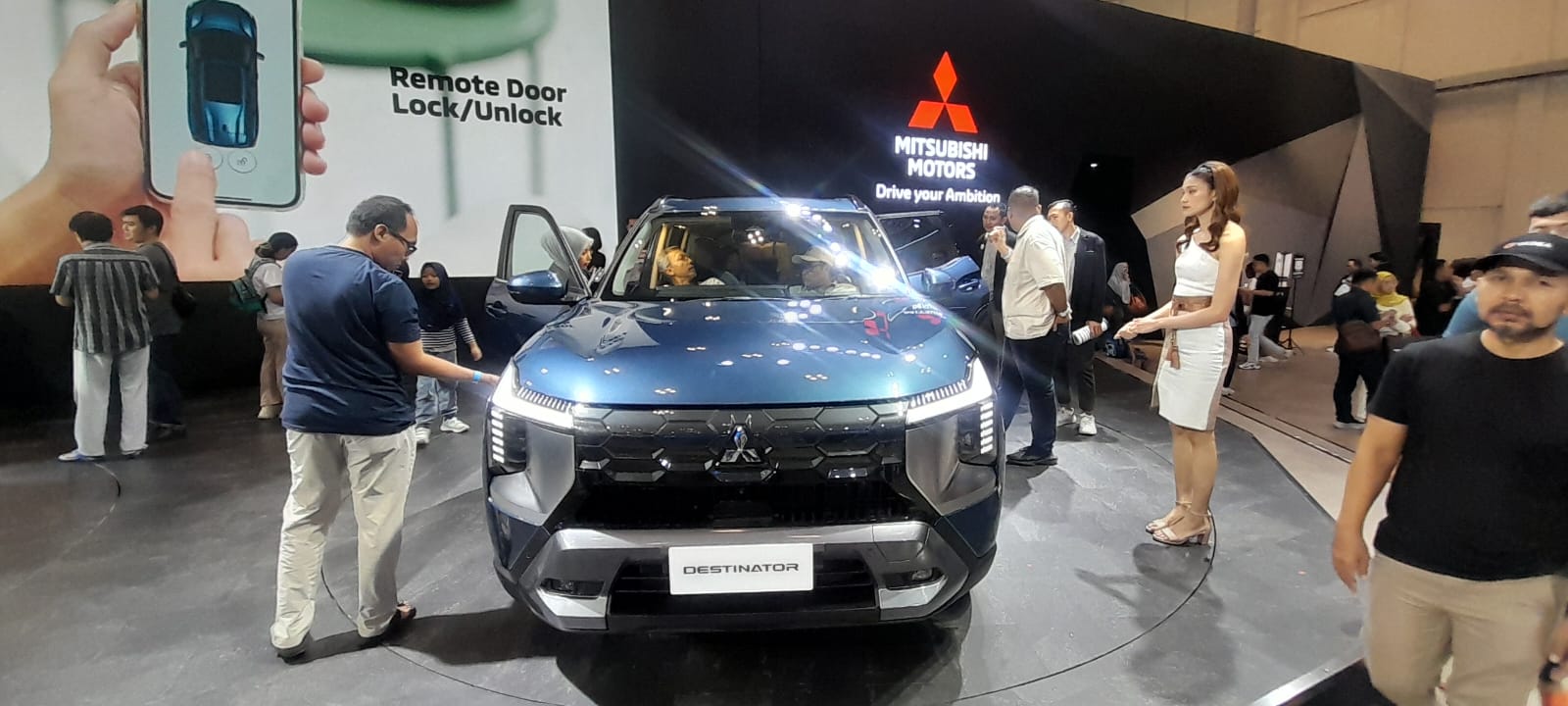 Mitsubishi Destinator SUV Premium 7-Seater Keluarga Modern Mulai Diminati Konsumen Indonesia - lajuroda.com