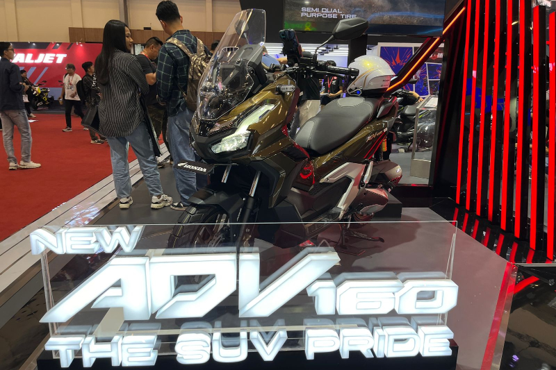 New Honda ADV160 Jadi Magnet Utama di Booth Honda pada IMOS 2025 - lajuroda.com