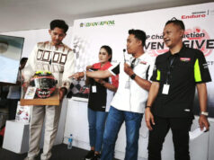 Pertamina Enduro Hadirkan Livery Spesial, Edukasi SMK, dan Lelang Helm Valentino Rossi Pertamina Enduro Hadirkan Livery Spesial, Edukasi SMK, dan Lelang Helm Valentino Rossi - lajuroda.com