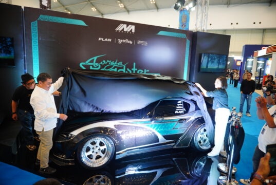 Plan Paint, Freeflow Kustom dan DeVilbiss Berkolaborasi Hadirkan Mahakarya 3D Painting Mazda Miata “Toraja Roadster” di IMX 2025 Plan Paint, Freeflow Kustom dan DeVilbiss Berkolaborasi Hadirkan Mahakarya 3D Painting Mazda Miata “Toraja Roadster” di IMX 2025 - lajuroda.com