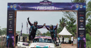 Pereli Rifat Sungkar Ajak Putra Jadi Navigator di Kejurnas Sprint Rally 2025 Pereli Rifat Sungkar Ajak Putra Jadi Navigator di Kejurnas Sprint Rally 2025 - lajuroda.com