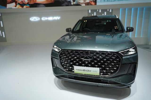 Chery Perluas Lineup Hybrid Premium lewat TIGGO 8 CSH Comfort & AWD - lajuroda.com