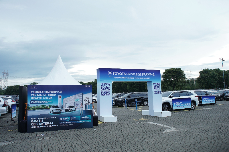Toyota Hadirkan Promo Spesial dan Mulai Penjualan Model Elektrifikasi Terbaru di GJAW 2025 - lajuroda.com