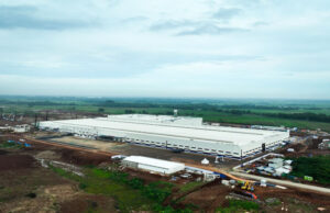 VinFast Bangun Pabrik EV di Subang, Investasi Lebih USD 1 Miliar VinFast Bangun Pabrik EV di Subang, Investasi Lebih USD 1 Miliar - lajuroda.com