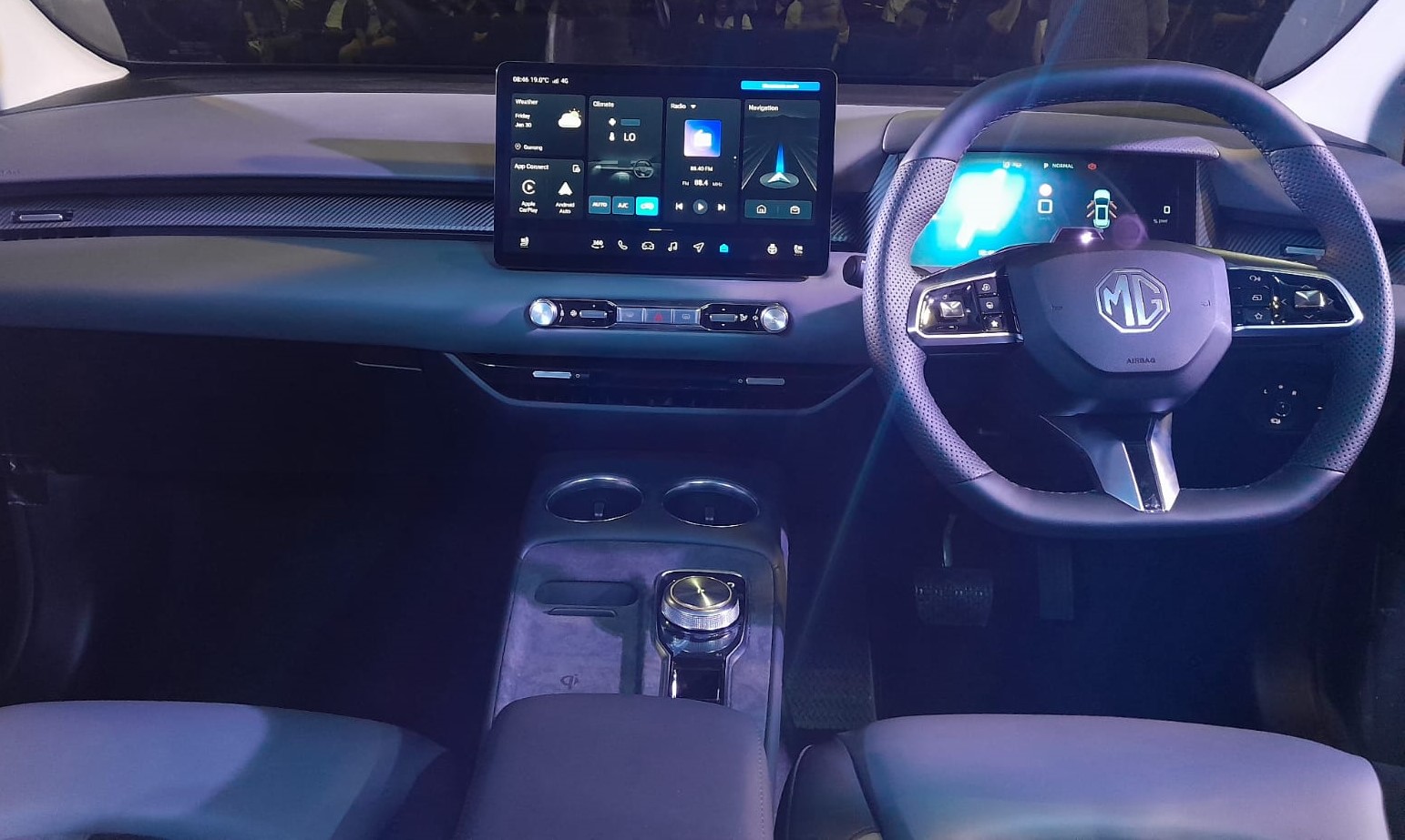 MG Perkenalkan MGS5 EV, SUV Listrik Baru untuk Keluarga Modern - lajuroda.com