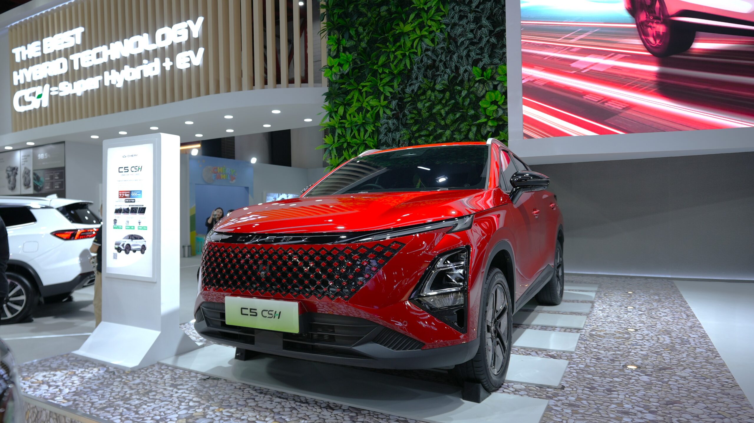 Chery Luncurkan C5 CSH Hybrid di IIMS 2026, Tawarkan Teknologi Hybrid Rasional dengan Harga Kompetitif - lajuroda.com