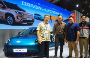 Menko AHY Tinjau Booth GAC di IIMS 2026, Dorong EV Nasional Menko AHY Tinjau Booth GAC di IIMS 2026, Dorong EV Nasional - lajuroda.com