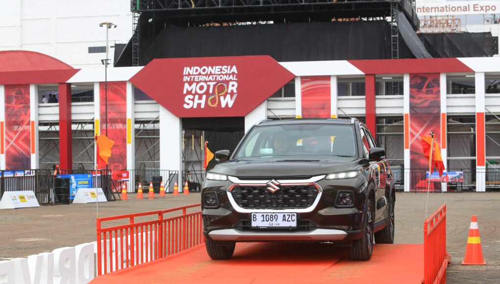 Grand Vitara, Fitur Barunya Bikin Pengunjung IIMS Terkesan Grand Vitara, Fitur Barunya Bikin Pengunjung IIMS Terkesan -lajuroda.com