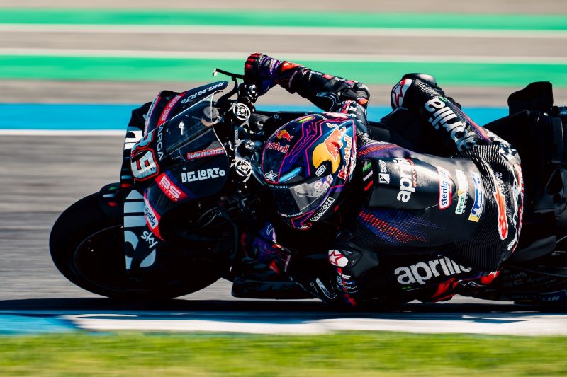Aprilia Dominasi Seri Pembuka MotoGP 2026 di Buriram, Marco Bezzecchi Cetak Hattrick Kemenangan Beruntun - lajuroda.com