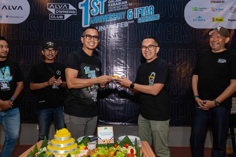 AOC Rayakan 1 Tahun, 500 Anggota Motor Listrik ALVA Gelar Aksi Sosial dan Buka Puasa Bersama di Jakarta AOC Rayakan 1 Tahun, 500 Anggota Motor Listrik ALVA Gelar Aksi Sosial dan Buka Puasa Bersama di Jakarta - lajuroda.com