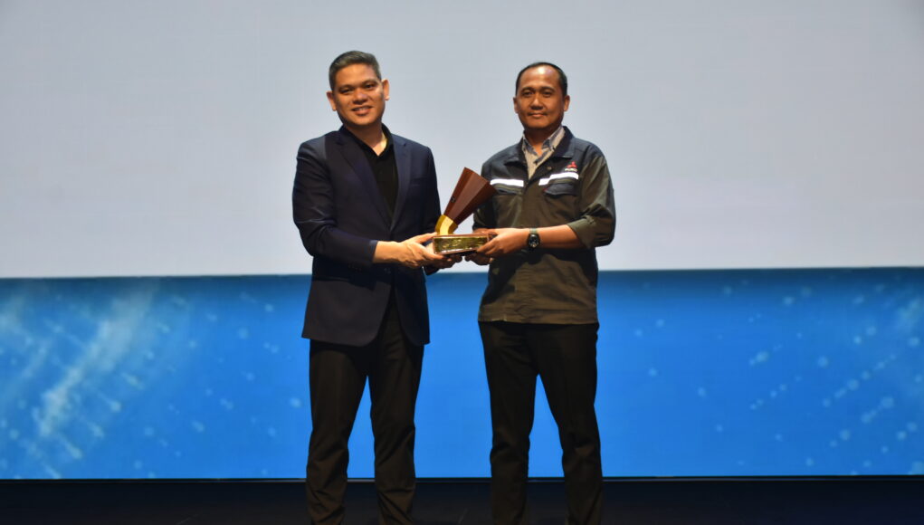 Empat Tahun Beruntun, Mitsubishi Fuso Kembali Raih Gold Champion Empat Tahun Beruntun, Mitsubishi Fuso Kembali Raih Gold Champion - lajuroda.com