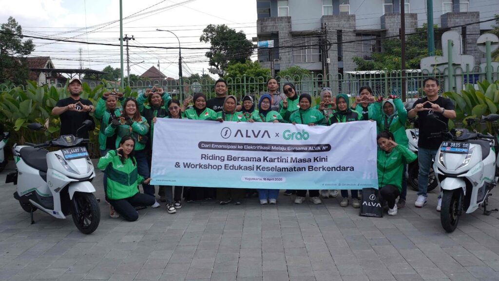 ALVA N3 Jadi Andalan Driver Perempuan Grab, Simbol Kemandirian di Era Modern - lajuroda.com
