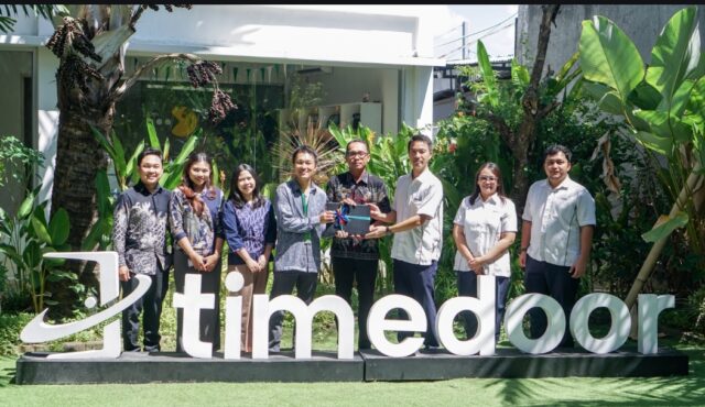 Suzuki Donasikan 25 Laptop ke Timedoor Academy, Dorong Akses Pendidikan Digital di Indonesia - lajuroda.com