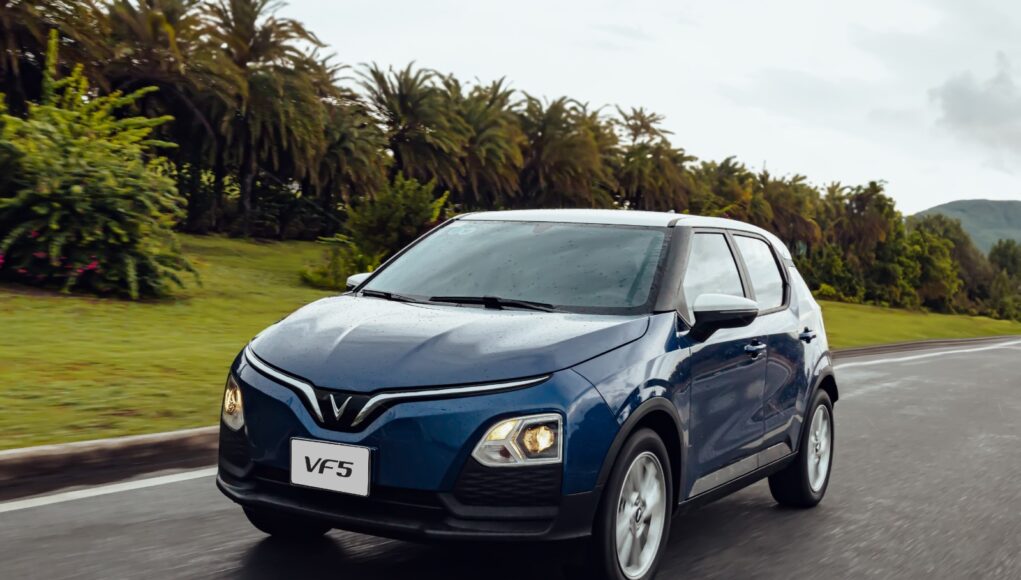 VinFast Ubah Dealer Jadi Pusat Edukasi dan Sewa Kendaraan Listrik di Indonesia VinFast Ubah Dealer Jadi Pusat Edukasi dan Sewa Kendaraan Listrik di Indonesia - lajuroda.com