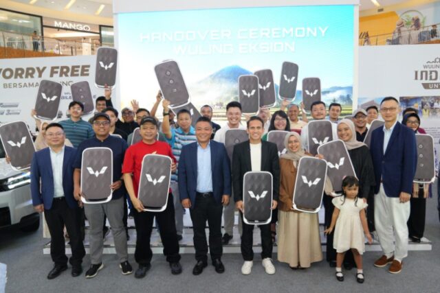 Wuling Eksion Resmi Diserahkan ke Konsumen, Raih 1.000 SPK dalam Waktu Singkat - lajuroda.com