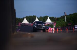SIMPATI 5G Sulawesi Drag Record 2026 Pecahkan Rekor, 976 Starter Ramaikan Kejurnas Drag Race di Makassar SIMPATI 5G Sulawesi Drag Record 2026 Pecahkan Rekor, 976 Starter Ramaikan Kejurnas Drag Race di Makassar - lajuroda.com