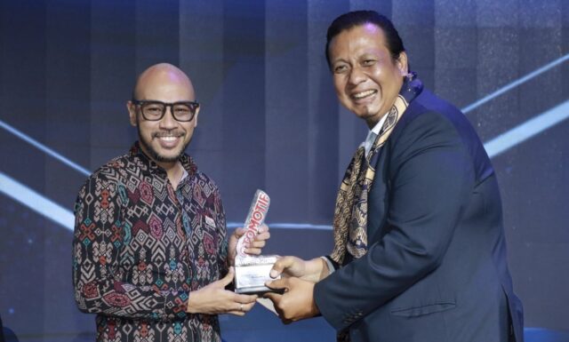 Honda Borong Tiga Penghargaan di Otomotif Award 2026, Brio Satya hingga Civic RS e:HEV Jadi yang Terbaik - lajuroda.com