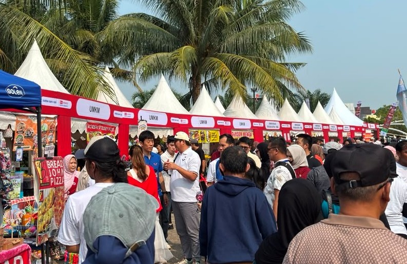Daihatsu Kumpul Sahabat Jadi Pesta Rakyat di Depok, Ribuan Warga Padati Alun-Alun GDC - lajuroda.com