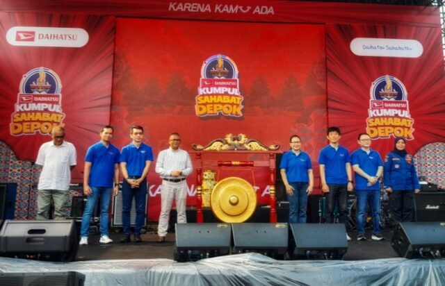 Pembukaan Daihatsu Kumpul Sahabat Depok 2026 Daihatsu Kumpul Sahabat Depok 2026 Hadirkan Semangat “Karena Kamu Ada”, Ribuan Warga Nikmati Kebersamaan di Alun-Alun Kota Depok - lajuroda.com