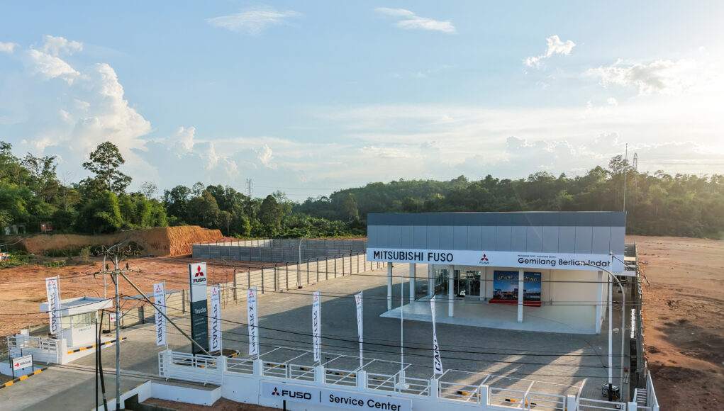 Mitsubishi Fuso Buka Fuso Service Center Pertama di Sandai untuk Dukung Industri Tambang dan Sawit Mitsubishi Fuso Buka Fuso Service Center Pertama di Sandai untuk Dukung Industri Tambang dan Sawit - lajuroda.com