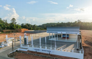 Mitsubishi Fuso Buka Fuso Service Center Pertama di Sandai untuk Dukung Industri Tambang dan Sawit Mitsubishi Fuso Buka Fuso Service Center Pertama di Sandai untuk Dukung Industri Tambang dan Sawit - lajuroda.com