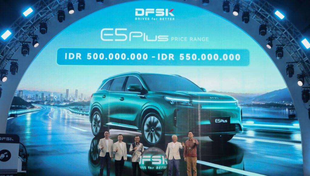 DFSK E5 Plus Kantongi 1.100 Pre-Booking Jelang Debut Resmi di GIIAS 2026 DFSK E5 Plus Kantongi 1.100 Pre-Booking Jelang Debut Resmi di GIIAS 2026 - lajuroda.com