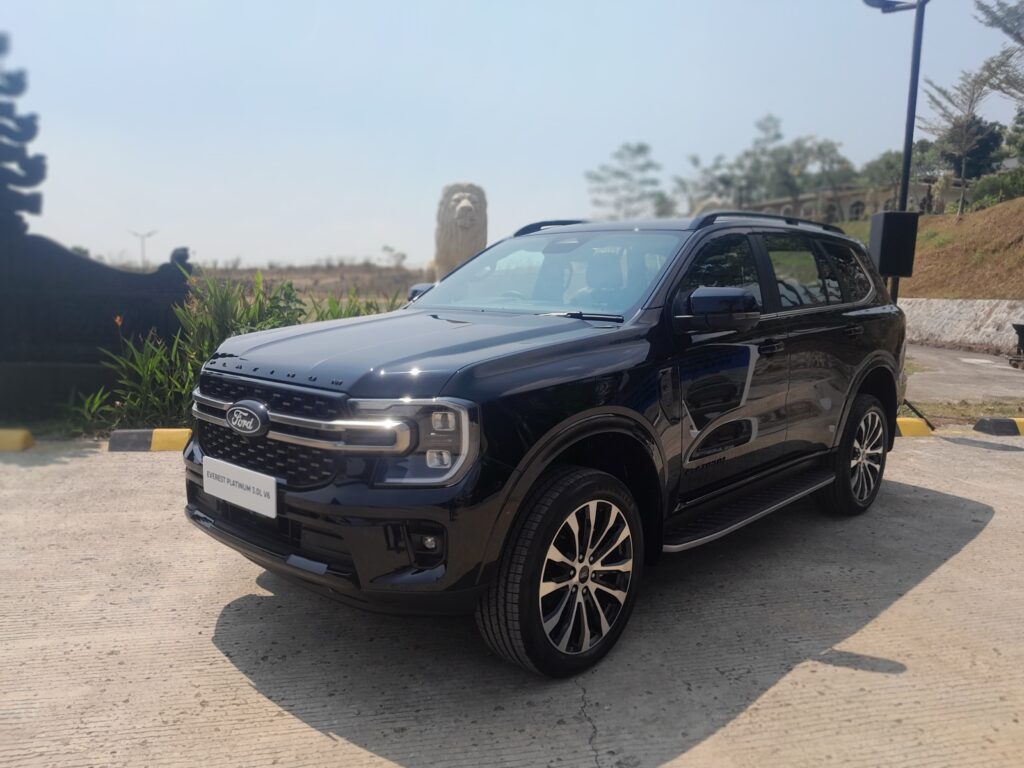 Gebrakan V6 Turbo Diesel: Ford RMA Indonesia Resmi Luncurkan Empat Varian Premium Everest dan Ranger Terbaru - lajuroda.com