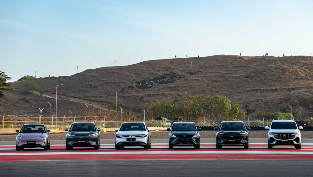 Geely Refining Tomorrow Hadir di Mandalika, Bawa Lineup EV, Hybrid, dan ICE Geely Refining Tomorrow Hadir di Mandalika, Bawa Lineup EV, Hybrid, dan ICE - lajuroda.com