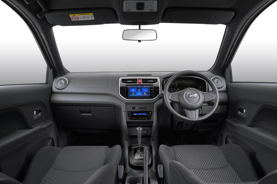 Daihatsu Luncurkan New Sigra, Terios Special Edition, dan Gran Max Baru di GIIAS 2026 - lajuroda.com