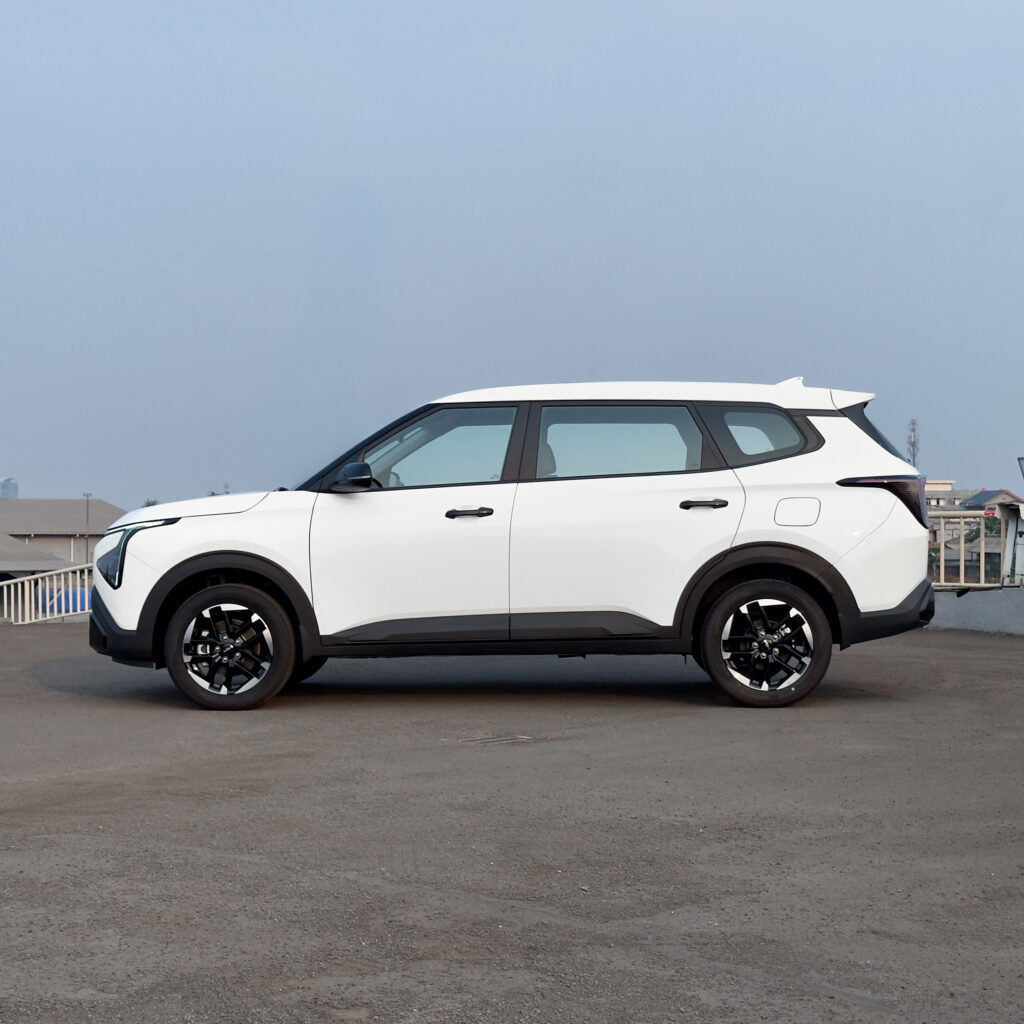Kia Hadirkan Limited Black Edition Carens dan Sonet, GIIAS 2026 Cuma 250 Unit - lajuroda.com