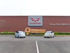 Wuling Rayakan 9 Tahun di Indonesia, Perkenalkan Aira EV, City Car Listrik Kompak Jarak Tempuh 300 Km Debut Resmi di GIIAS 2026 Wuling Rayakan 9 Tahun di Indonesia, Perkenalkan Aira EV, City Car Listrik Kompak Jarak Tempuh 300 Km Debut Resmi di GIIAS 2026 - lajuroda.com