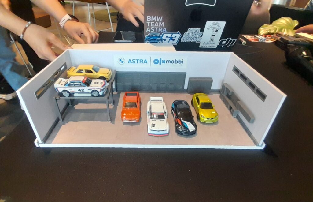 BMW Astra Gandeng OLXmobbi, Trade-In Mobil Semua Merek dan Hadirkan Shuttle Gratis GIIAS 2026 - lajuroda.com