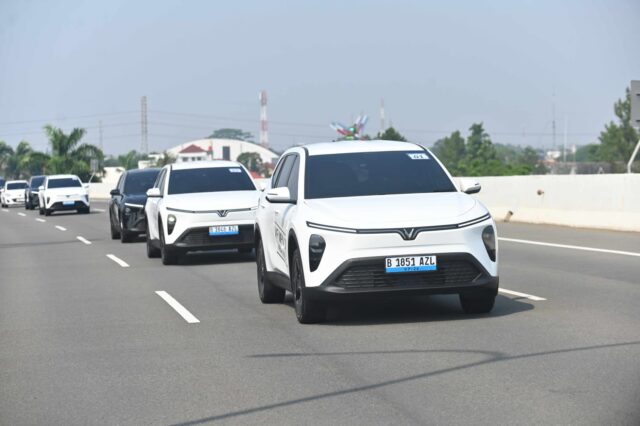 VinFast Indonesia menghadirkan VF MPV 7 VinFast VF MPV 7 Klaim Hemat Biaya Kepemilikan hingga Rp83 Juta - lajuroda.com