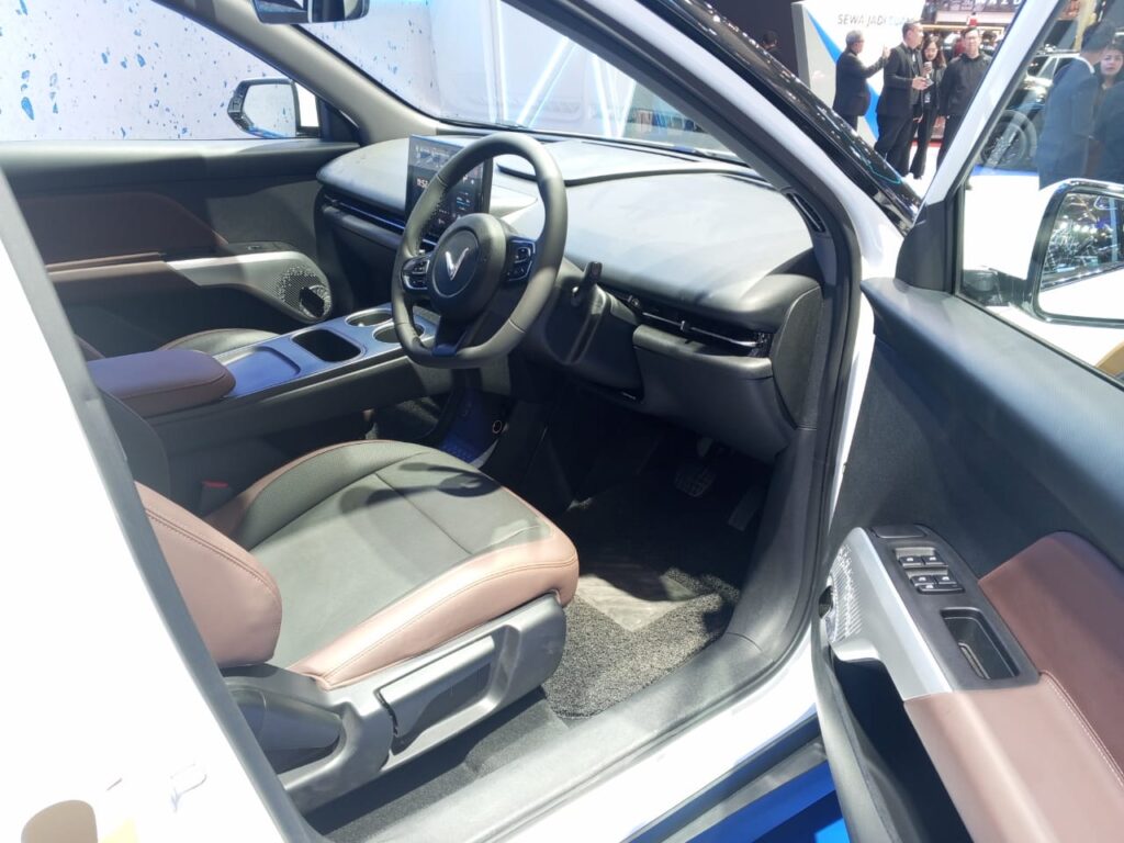VinFast Tampilkan Ekosistem Kendaraan Listrik Terintegrasi di GIIAS 2026, Usung Konsep Drive Worry Free - lajuroda.com