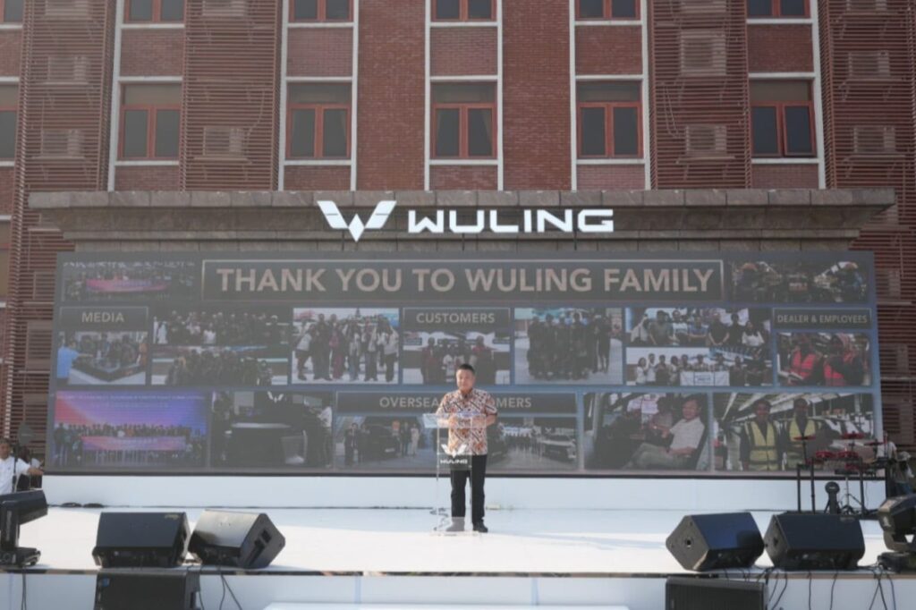 Wuling Rayakan 9 Tahun di Indonesia, Perkenalkan Aira EV, City Car Listrik Kompak Jarak Tempuh 300 Km Debut Resmi di GIIAS 2026 - lajuroda.com