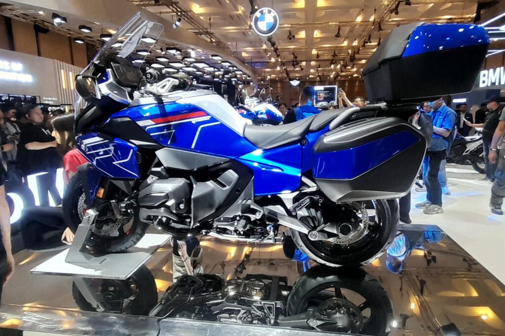 BMW Motorrad Luncurkan F 450 GS dan R 1300 RT di GIIAS 2026, Umumkan BMW Motorrad Days Bali - lajuroda.com