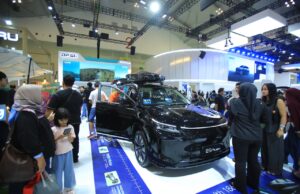 DFSK E5 Plus Tawarkan SUV PHEV Premium dengan Jarak Tempuh 1.400 Km DFSK E5 Plus Tawarkan SUV PHEV Premium dengan Jarak Tempuh 1.400 Km - lajuroda.com