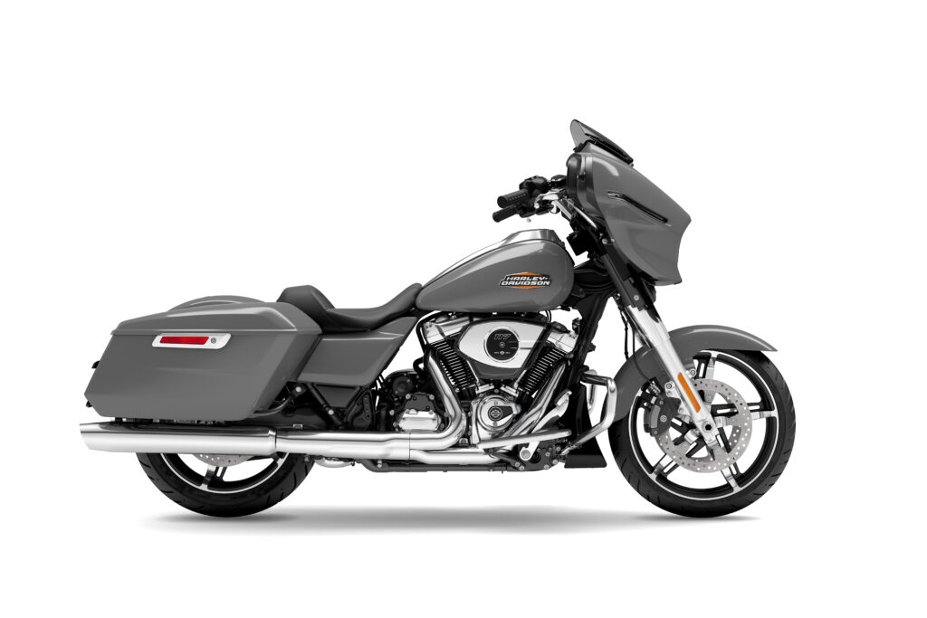 Harley-Davidson Liberty Edition Resmi Meluncur di GIIAS 2026, Hadirkan Street Glide dan Heritage Classic Edisi Terbatas - lajuroda.com 