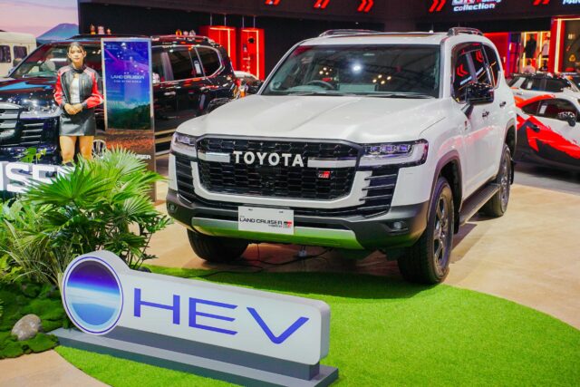 LC 300 Hybrid EV GRS Toyota Tampilkan GAZOO Racing dan Land Cruiser HEV di GIIAS 2026, Perkuat DNA Motorsport dan Petualangan - lajuroda.com