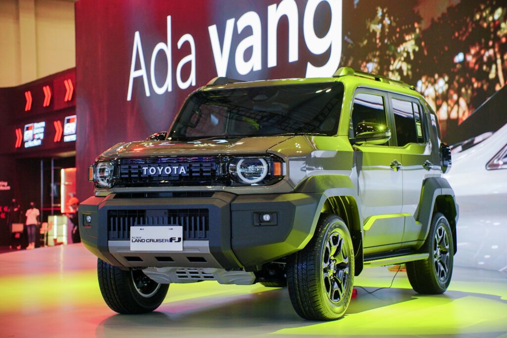 Toyota Tampilkan GAZOO Racing dan Land Cruiser HEV di GIIAS 2026, Perkuat DNA Motorsport dan Petualangan - lajuroda.com