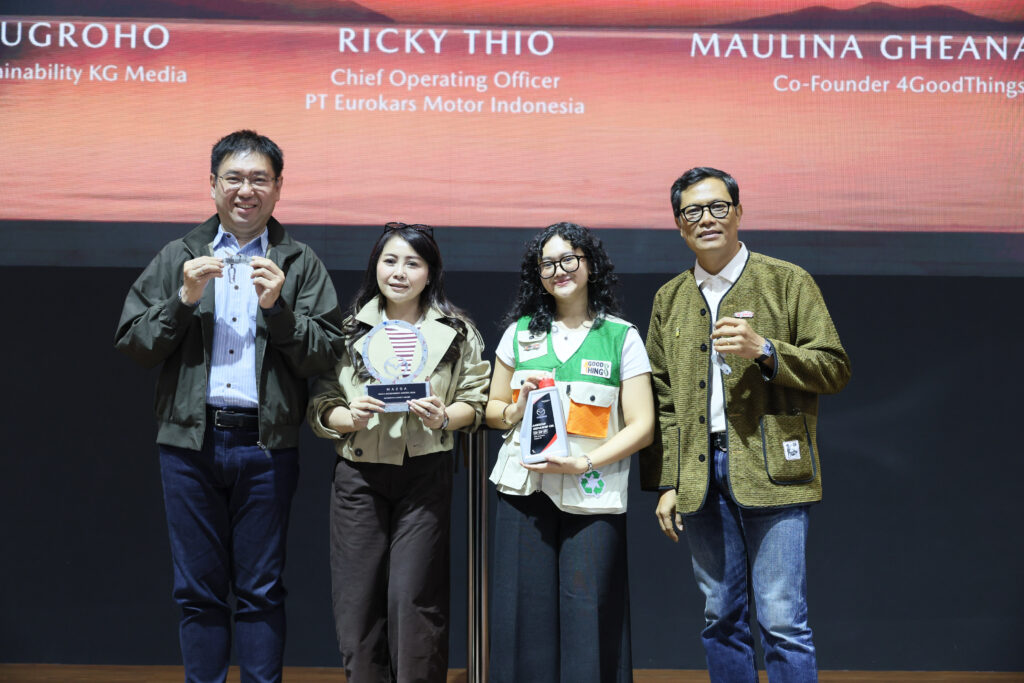 Mazda dan 4GoodThings Sulap Botol Oli Bekas Menjadi Produk Bernilai - lajuroda.com 