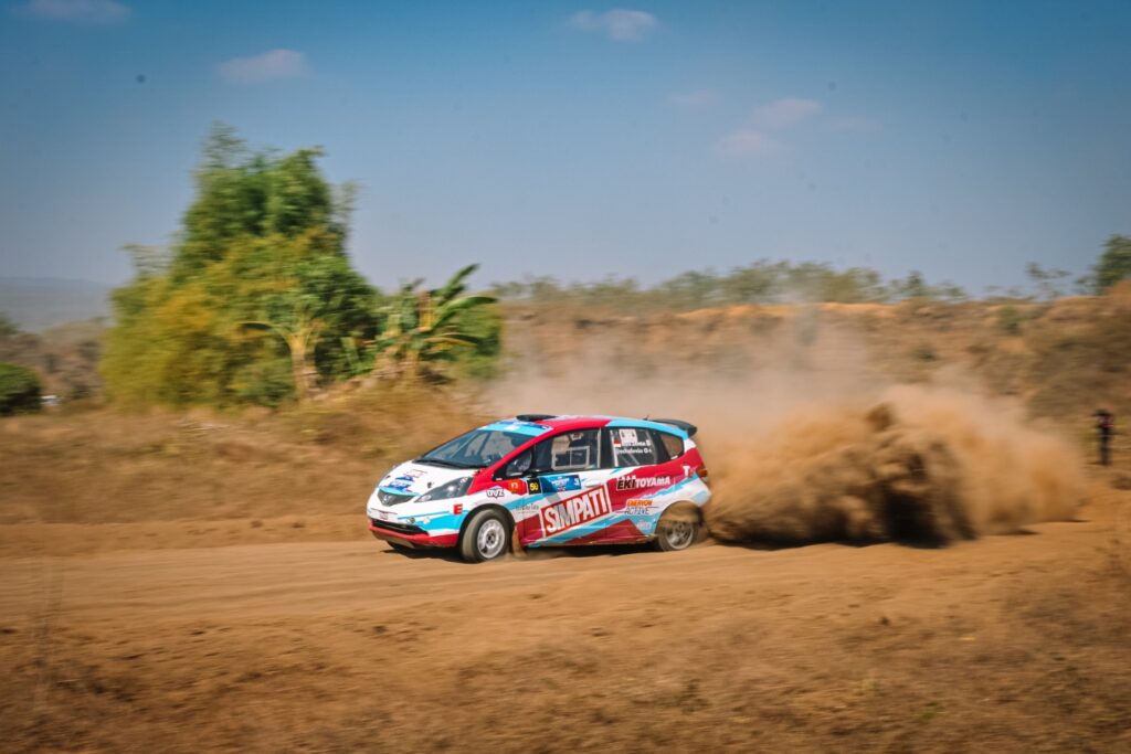 Diva Zahra Juara, SWRT Dominasi Sprint Rally Pasuruan - lajuroda.com