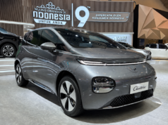 Wuling Hadirkan New Cloud EV SE Berdaya Jelajah 360 Km dengan Fitur Lebih Lengkap Wuling Hadirkan New Cloud EV SE Berdaya Jelajah 360 Km dengan Fitur Lebih Lengkap - lajuroda.com