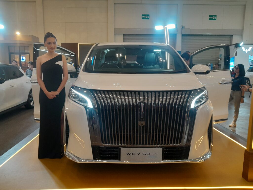 GWM Wey G9 Hi4 PHEV, Luxury MPV Pertama Berteknologi Hi4, Harga Mulai Rp1,158 Miliar - lajuroda.com
